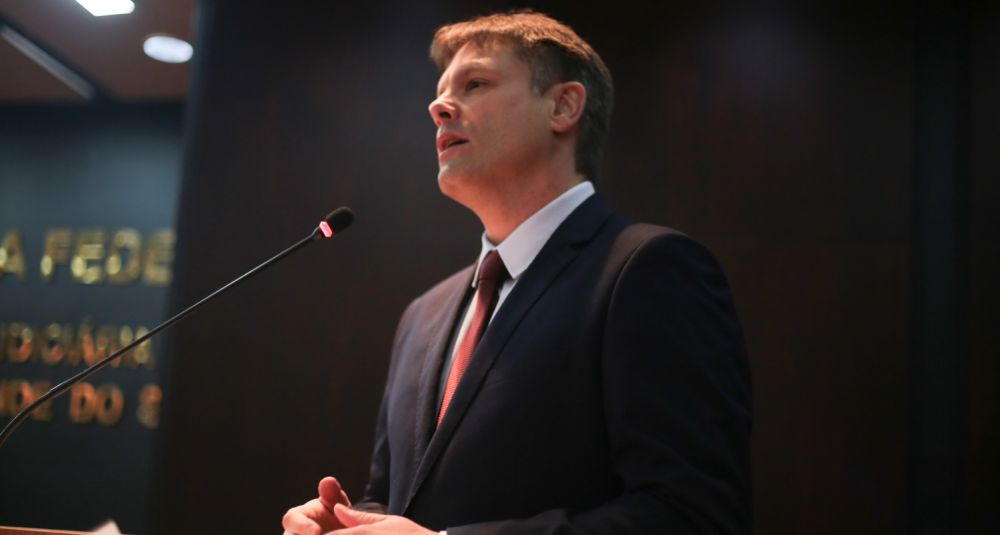Juiz federal Guilherme Maines Caon assume presidência da AJUFERGS