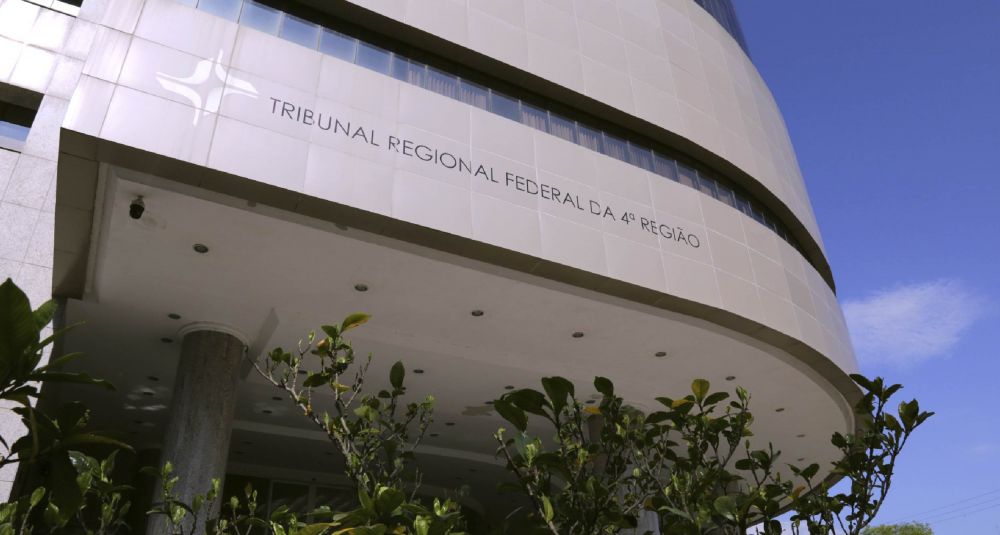 ESMAFE/RS e TRF4 celebram acordo para uso da Biblioteca do Tribunal